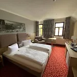 מלון Parkhotel Margaretenhof 3*